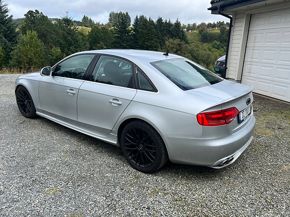 Audi A4 2 of 21