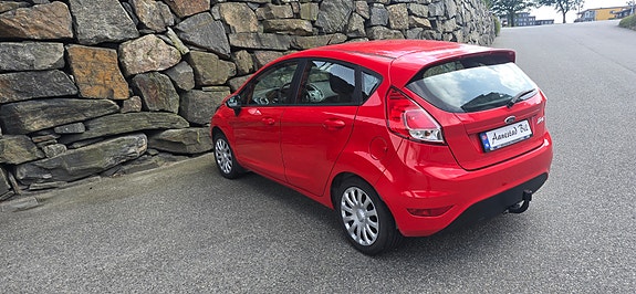 Ford Fiesta 4 of 18