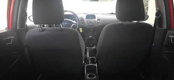 Ford Fiesta 13 of 18
