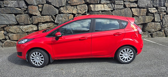Ford Fiesta 8 of 18