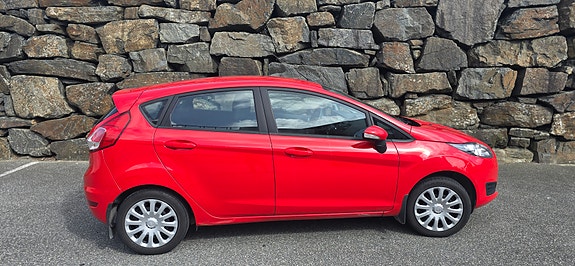 Ford Fiesta 7 of 18