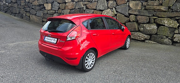 Ford Fiesta 6 of 18