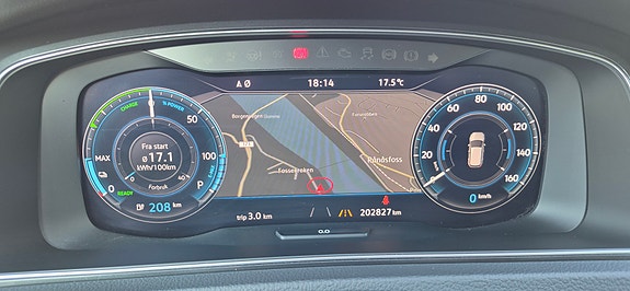 Volkswagen e-Golf VII 17 of 25