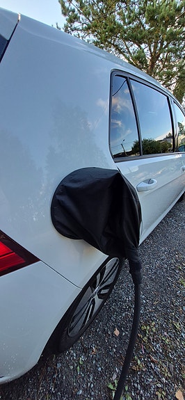 Volkswagen e-Golf VII 25 of 25