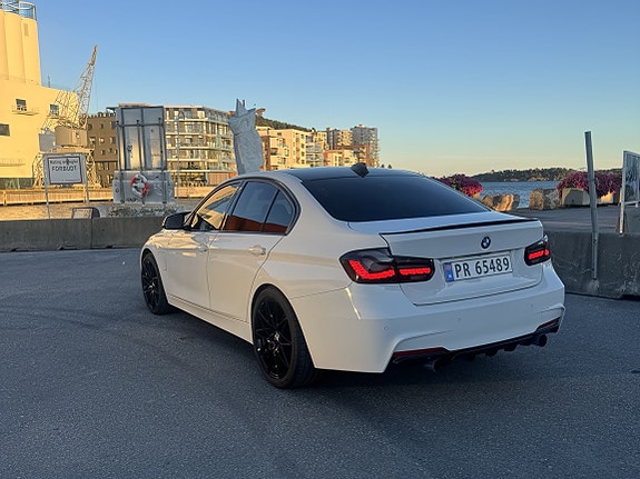BMW 330e 4 of 8