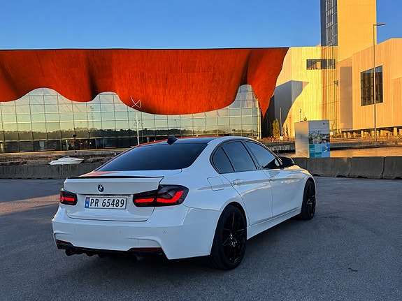 BMW 330e 3 of 8