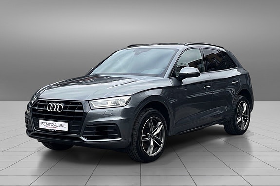 Audi Q5 2 of 30