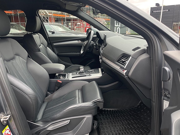 Audi Q5 12 of 30