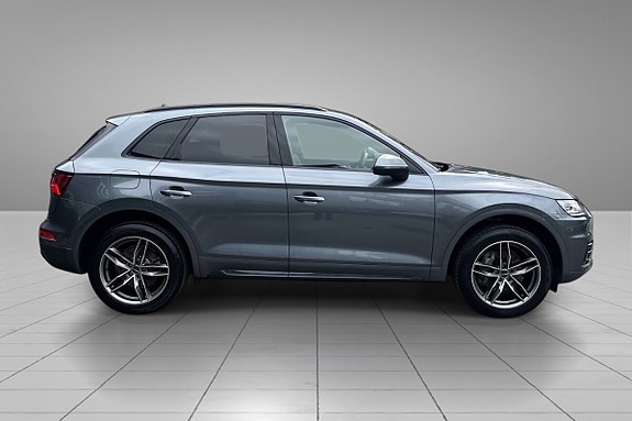 Audi Q5 6 of 30