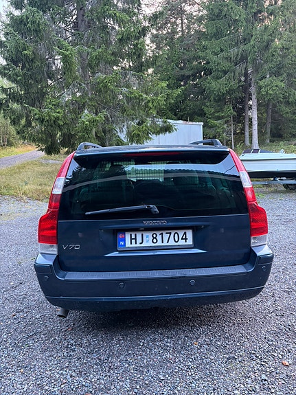 Volvo V70 7 of 25