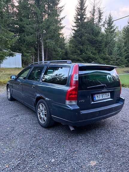 Volvo V70 5 of 25