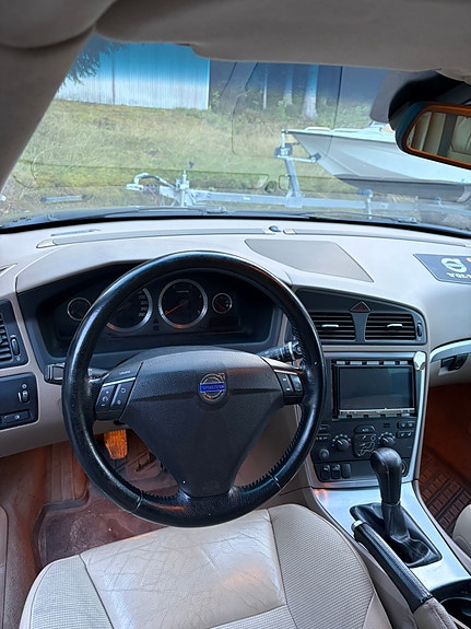 Volvo V70 20 of 25