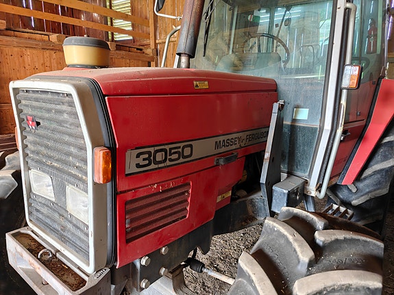 Massey Ferguson 3050 6 of 26