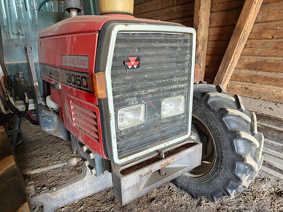 Massey Ferguson 3050 4 of 26