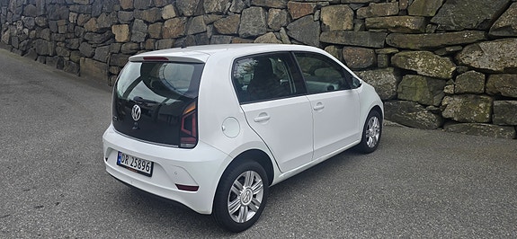 Volkswagen UP! 6 of 21