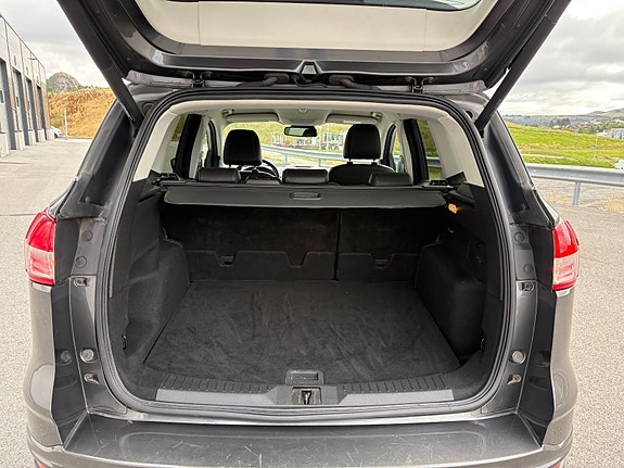 Ford Kuga 16 of 30