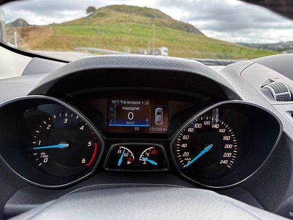 Ford Kuga 25 of 30
