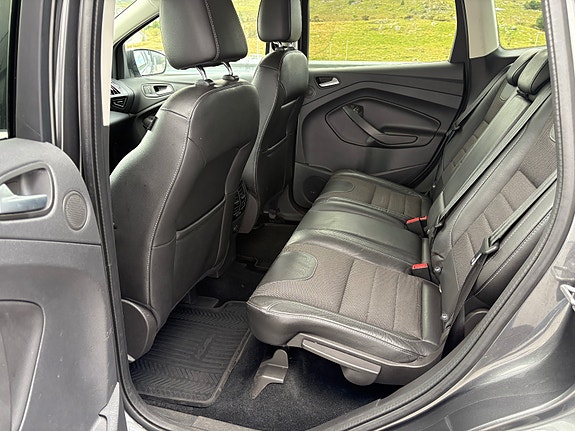 Ford Kuga 14 of 30