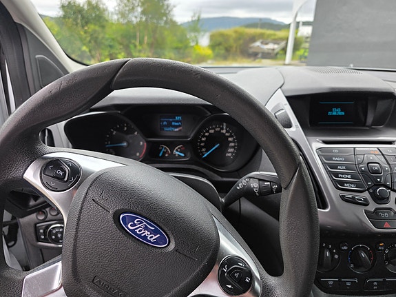 Ford Transit Connect 19 of 27