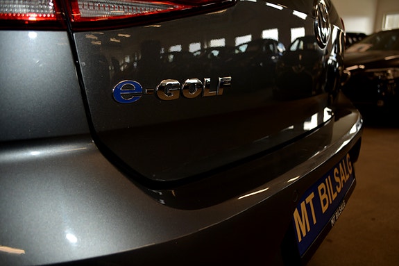 Volkswagen e-Golf VII 7 of 29