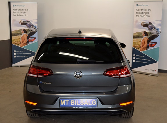 Volkswagen e-Golf VII 5 of 29