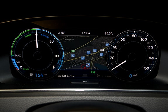 Volkswagen e-Golf VII 15 of 29