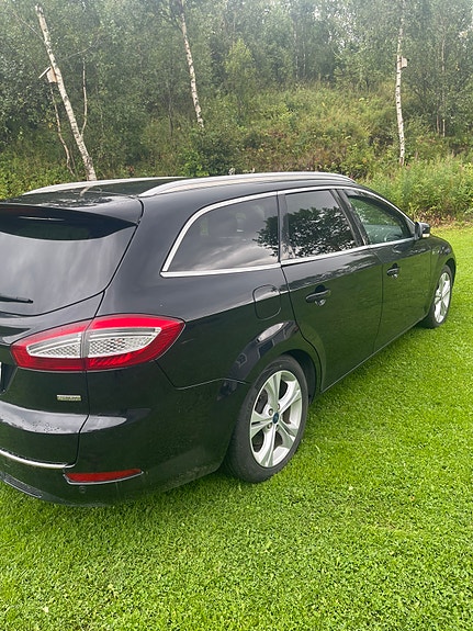 Ford Mondeo 8 of 8
