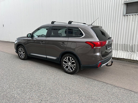 Mitsubishi Outlander 4 of 13