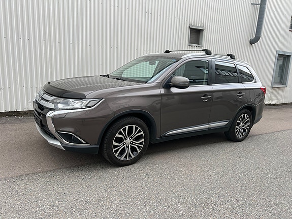 Mitsubishi Outlander 2 of 13