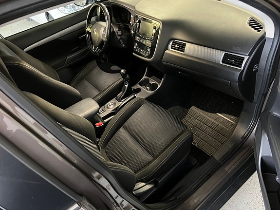 Mitsubishi Outlander 11 of 13