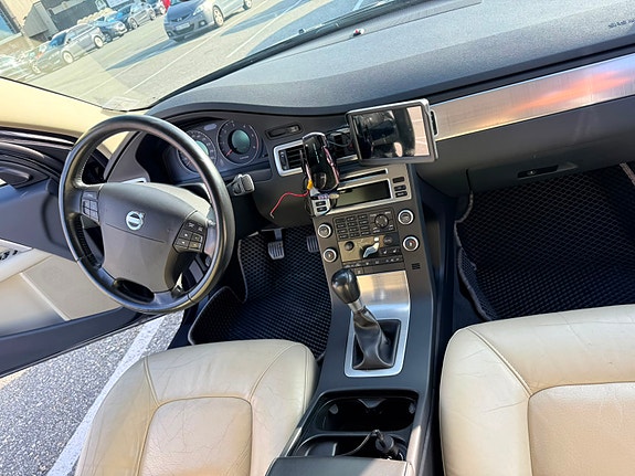 Volvo S80 7 of 8