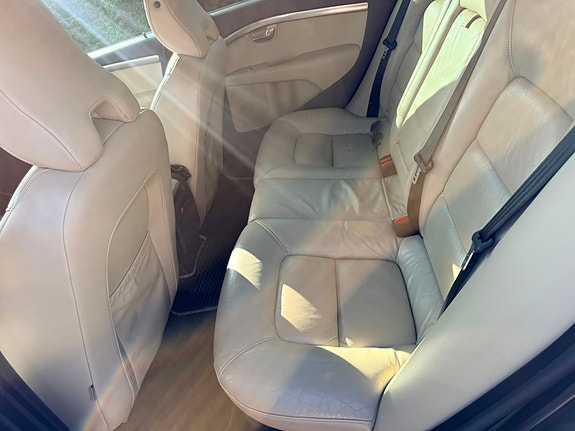 Volvo S80 8 of 8