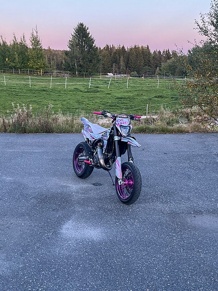 Husqvarna WR 125 5 of 6