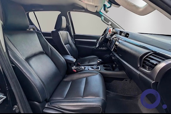 Toyota HiLux 19 of 25