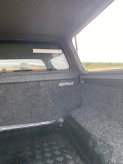 Toyota HiLux 13 of 25