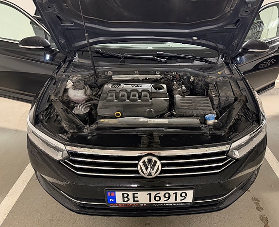 Volkswagen Passat 5 of 20