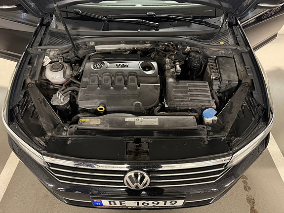 Volkswagen Passat 6 of 20