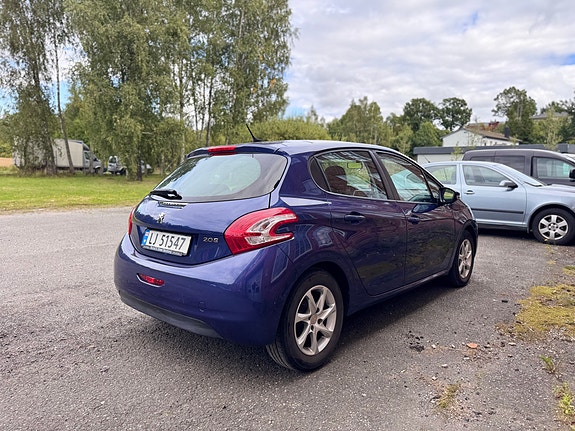 Peugeot 208 17 of 30