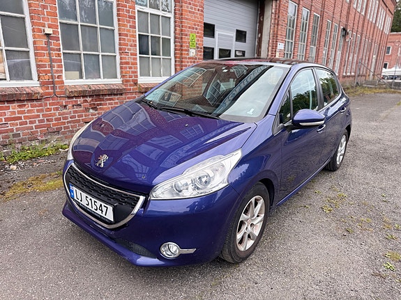 Peugeot 208 3 of 30