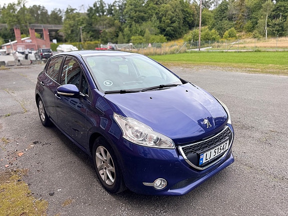 Peugeot 208 10 of 30