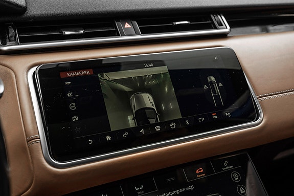 Land Rover Range Rover Velar 24 of 30