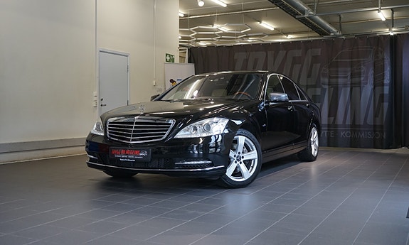 Mercedes-Benz S350 d 3 of 30