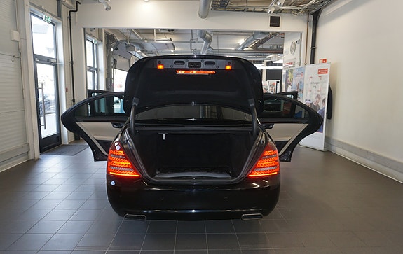 Mercedes-Benz S350 d 16 of 30