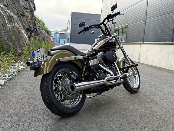 Harley-Davidson FXDB Dyna Street Bob 7 of 16