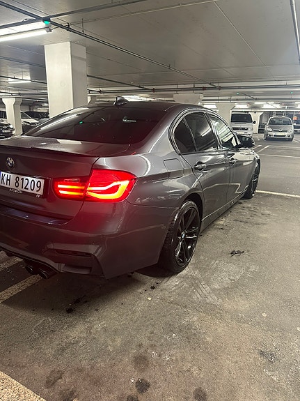 BMW 320d 4 of 10