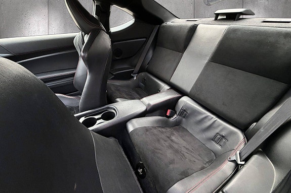 Toyota GT86 23 of 30