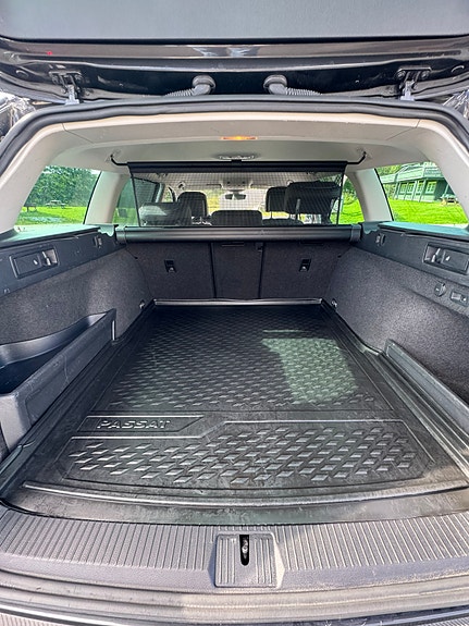 Volkswagen Passat Alltrack 13 of 13