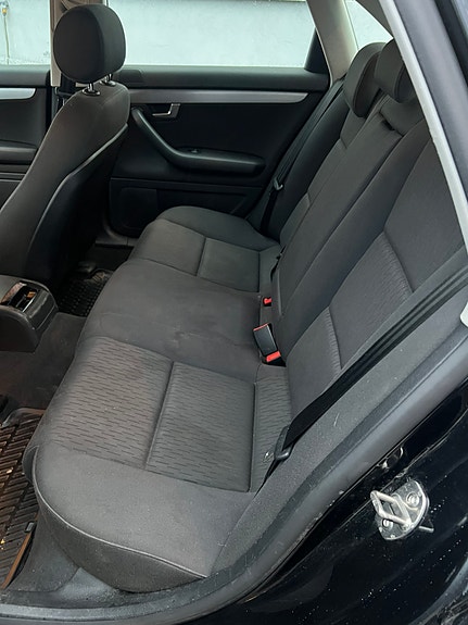Audi A4 6 of 12