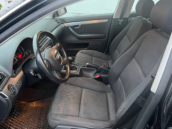 Audi A4 8 of 12