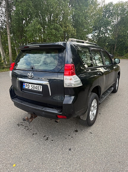 Toyota Land Cruiser 6 of 12
